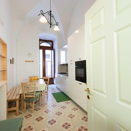 Casa Vacanza La Stradella أوستوني المظهر الخارجي الصورة